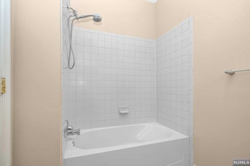 1203 Gatherings Dr, Paterson NJ 07508-1379 exterior