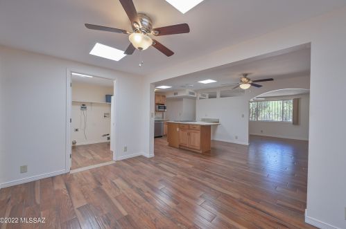 8105 Beverly St, Tucson AZ 85710-5929 exterior