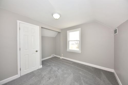 5504 33rd St, Milwaukee WI  53221-4026 exterior