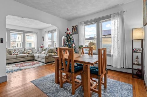 147 Unit St, Providence RI  02909-3929 exterior