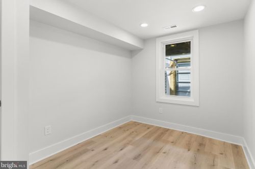 1110 Oates St, Washington DC  20002-3824 exterior