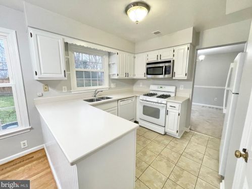 6207 Gentle Ln, Alexandria VA  22310-2260 exterior