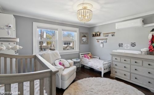 83 Jacoby St, Maplewood NJ 07040-3025 exterior