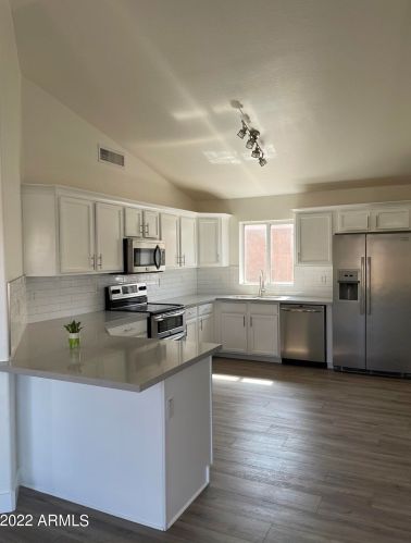 16620 19th St, Phoenix, AZ 85022-6260