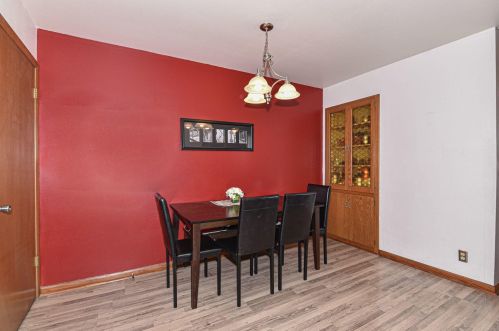 4947 Colonial Ct, Milwaukee WI exterior