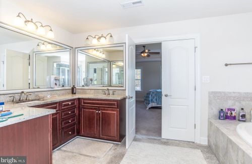 8106 Ashton St, Alexandria VA 22309-1345 exterior