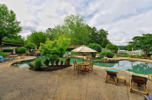 6724 Horse Shoe Cir, Gainesville GA 30506 exterior