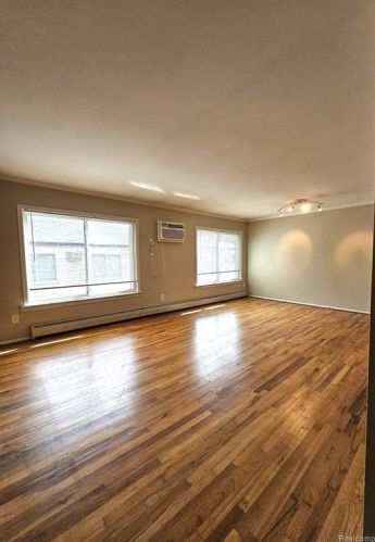 839 Maple Rd, Clawson MI  48017-1185 exterior