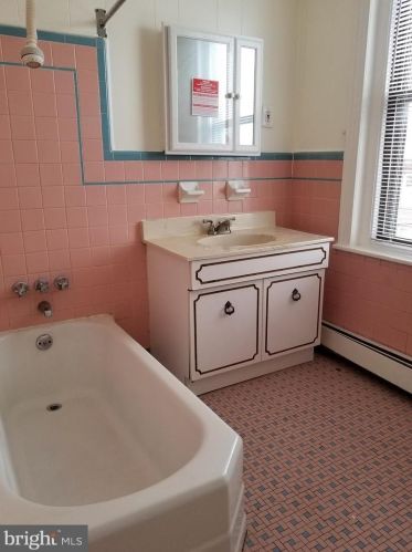 1600 4 St, Philadelphia PA 19148-1303 exterior