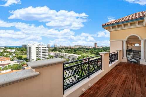 200 Palmetto Park Rd, Boca Raton FL  33432-3759 exterior