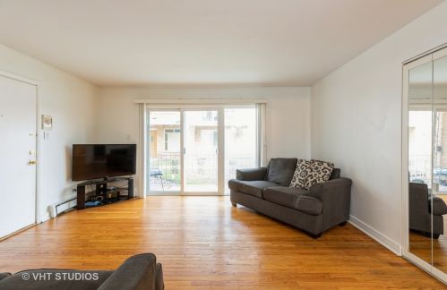 2348 111th St, Chicago, IL 60643-3924