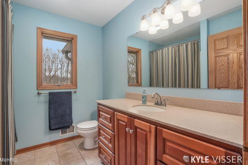 11711 Foreman St, Lowell MI 49331-9032 exterior