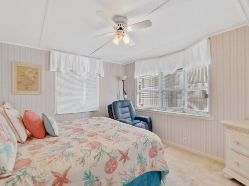 36 Del Prado St, Fort Pierce FL 34952-2850 exterior