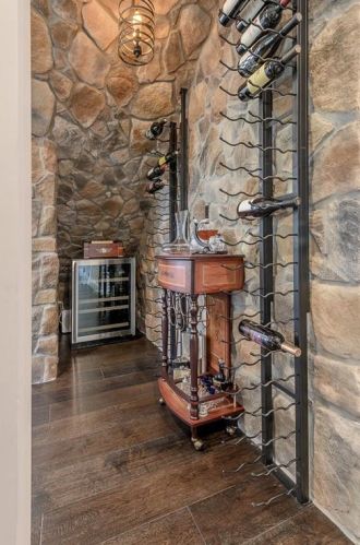 305 Hanna Ave, Tampa FL  33604-6633 exterior