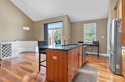 700 Highpointe Cir, Pittsburgh PA 15220-1854 exterior