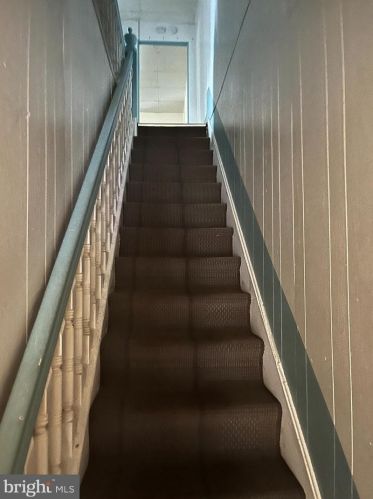 24 Charles St, Trenton NJ 08611-1008 exterior