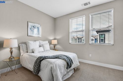 1433 Milpitas Blvd, Milpitas CA 95035-3154 exterior