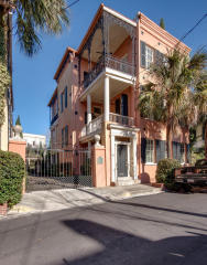 66 Society St, Charleston SC  29401-1619 exterior