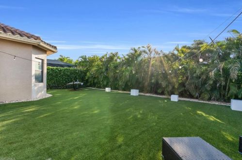 3376 Atlantic Cir, Naples FL 34119-8636 exterior