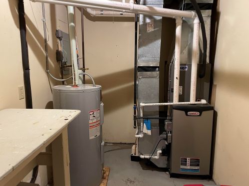 64 Frd Lndg Dr, Dover NH 03820-4552 exterior