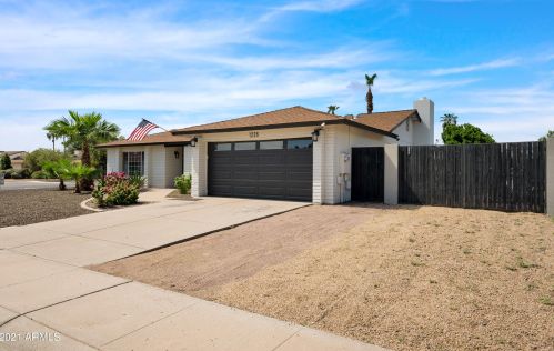 1226 Shawnee Dr, Chandler AZ  85224-2317 exterior