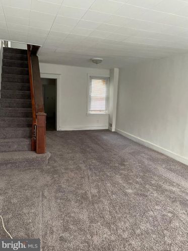 111 Highland Ave, Chester, PA 19013-2232