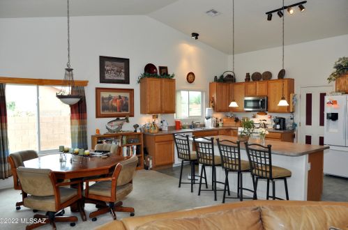 7122 Adamsgate Pl, Tucson, AZ 85757-8722