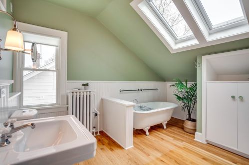 1305 Hartford Ave, Saint Paul MN 55116-1623 exterior