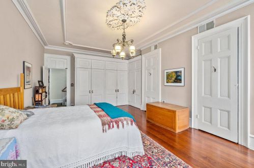 1129 Christian St, Philadelphia PA 19147-3710 exterior