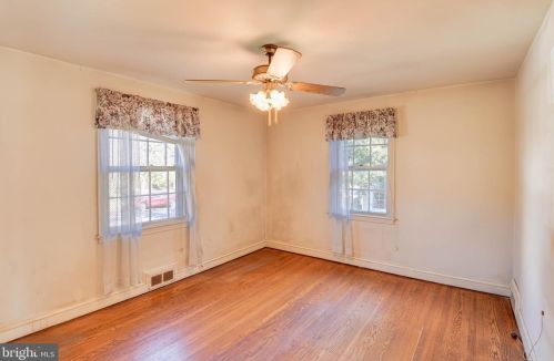 1906 August Dr, Silver Spring MD 20902-4013 exterior