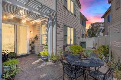 40222 Ayer Ln, Temecula CA 92591-2507 exterior