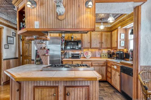 135 Brg St, Deep River CT 06417-1754 exterior