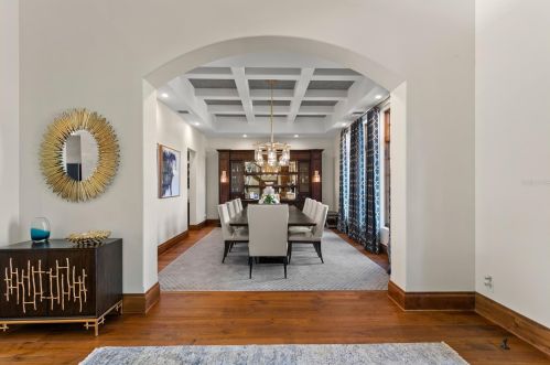 2621 Dundee St, Tampa FL  33629-7516 exterior