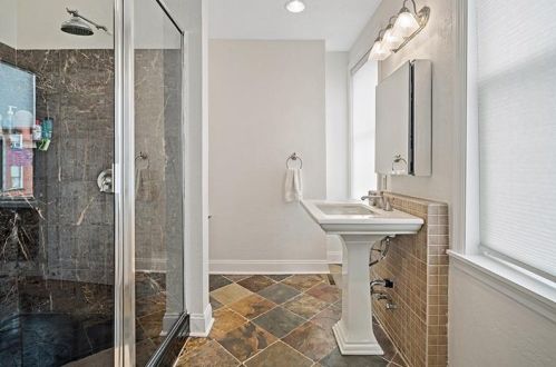 220 Alpine Ave, Pittsburgh PA 15212-4020 exterior