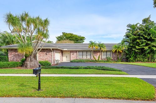 6729 Grande Dr, Boca Raton, FL 33433-2734