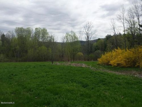 305 Walker St, Lenox MA  01240-2712 exterior