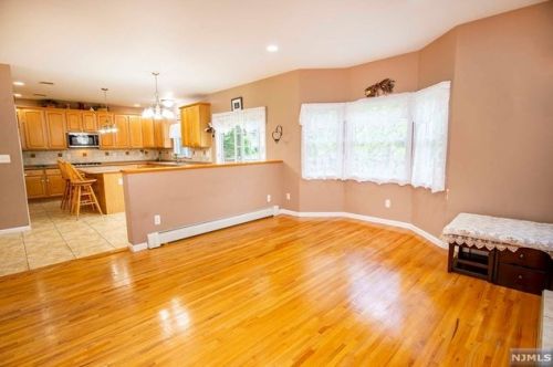 218 Manhattan Ter, Dumont NJ  07628-2234 exterior