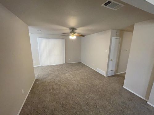 3613 Bob O Link Dr, Irving TX  75062-6827 exterior