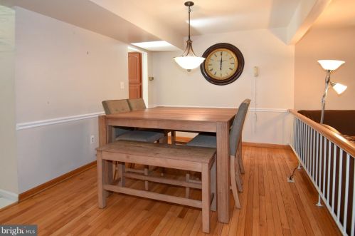 11531 Pne Cone Ct, Herndon VA 20191-2239 exterior