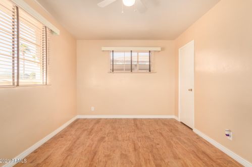 5501 39th Ave, Phoenix AZ 85029-3119 exterior