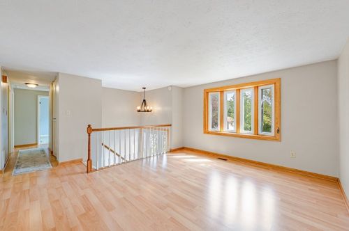 147 Cranbrooke Dr, Moon Twp PA  15108-9118 exterior