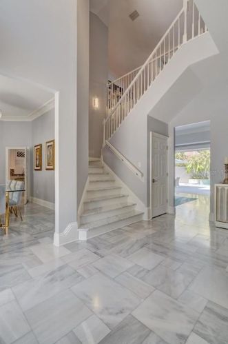 2819 Safe Hbr Dr, Tampa FL 33618-4538 exterior