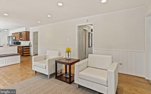 701 Rdg Dr, Mc Lean VA 22101-1620 exterior