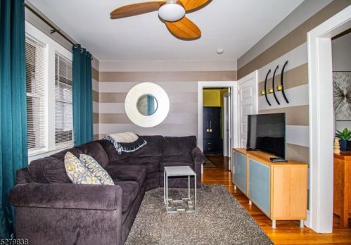 32 Park Ave, Avenel NJ 07001-1448 exterior