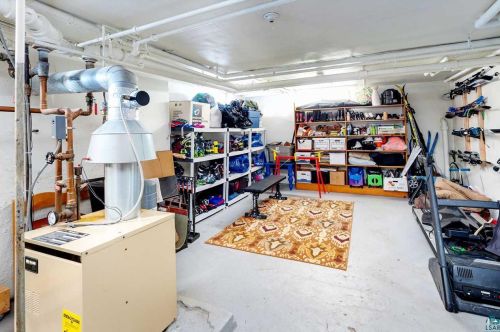 2626 3 St, Duluth MN 55812-1943 exterior