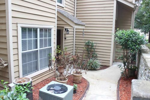 1378 Crossing Dr, Atlanta, GA 30329-3571