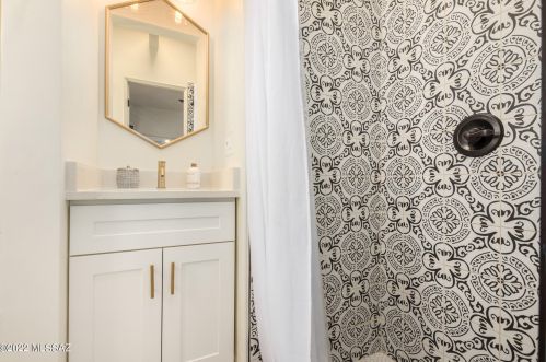 2109 Grant Rd, Tucson AZ  85719-3412 exterior