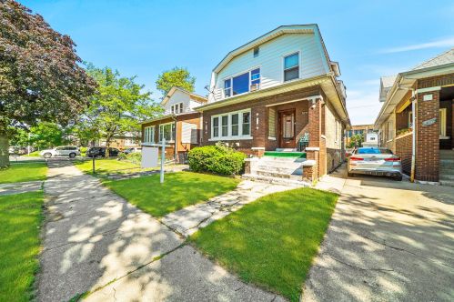 5054 Fletcher St, Chicago IL 60641-5037 exterior