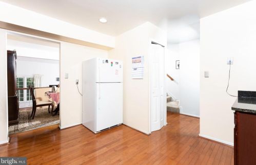 11907 Bargate Ct, Rockville MD 20852-4117 exterior