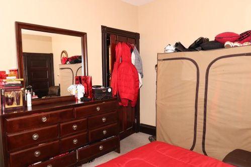 132 Indiana Ave, Providence RI 02905-4401 exterior